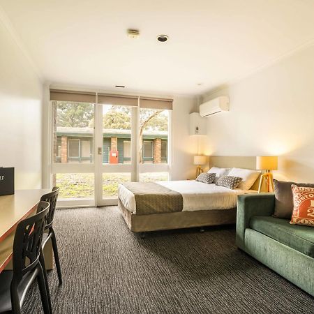 Burvale Hotel Nunawading Extérieur photo