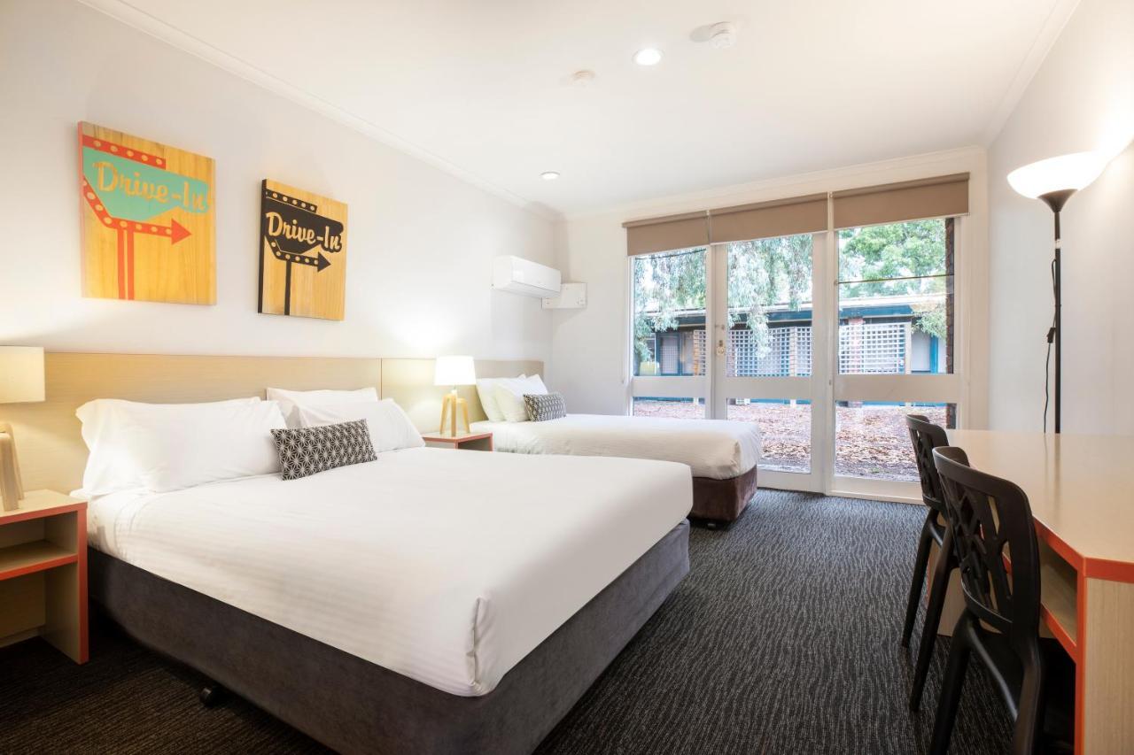 Burvale Hotel Nunawading Extérieur photo