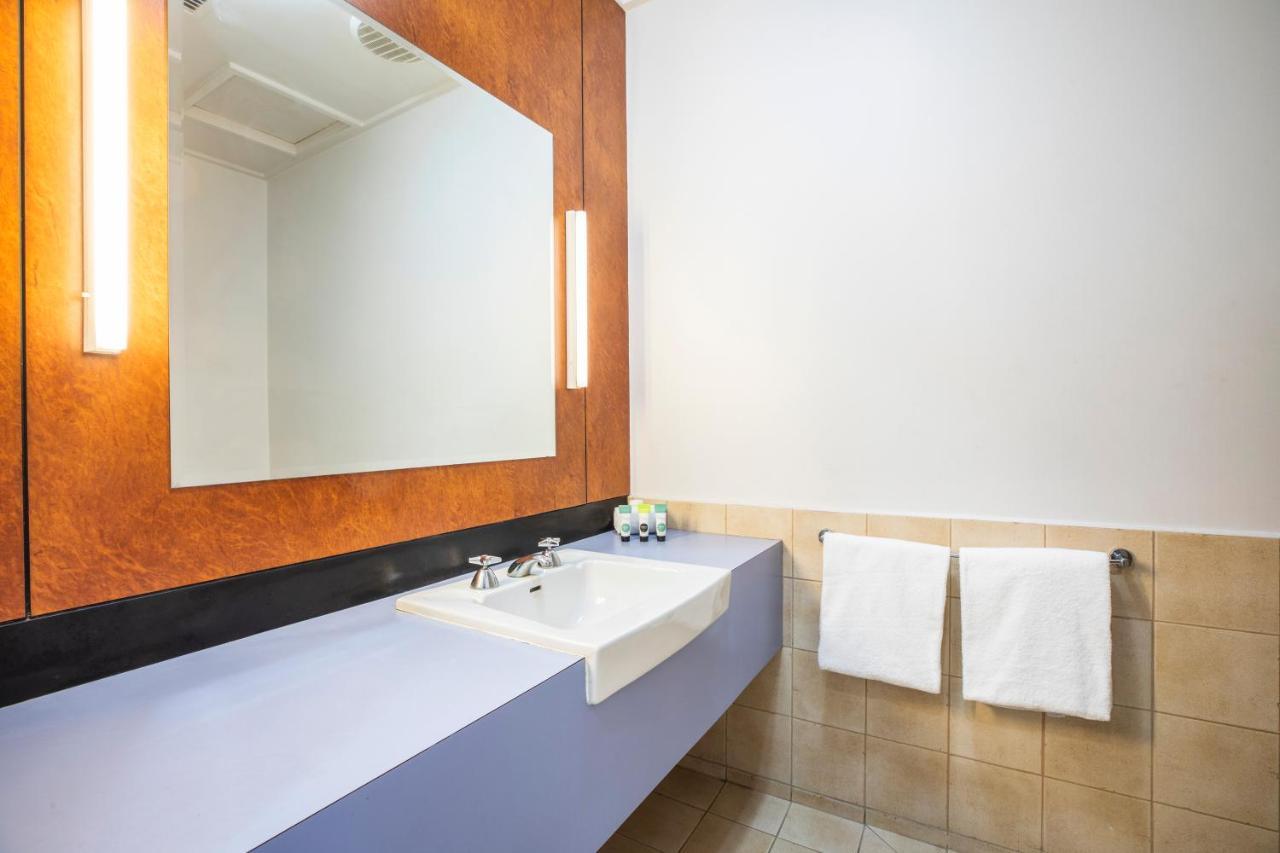 Burvale Hotel Nunawading Extérieur photo