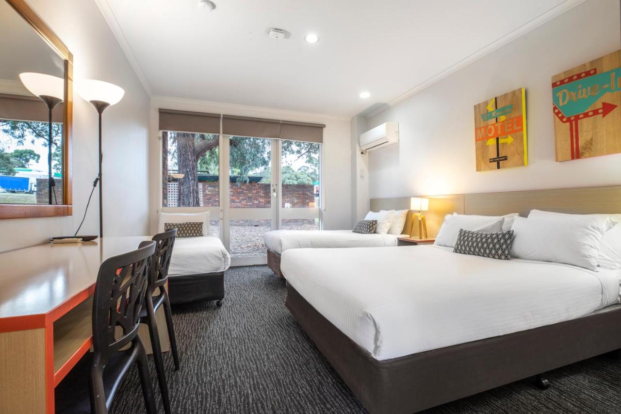 Burvale Hotel Nunawading Extérieur photo