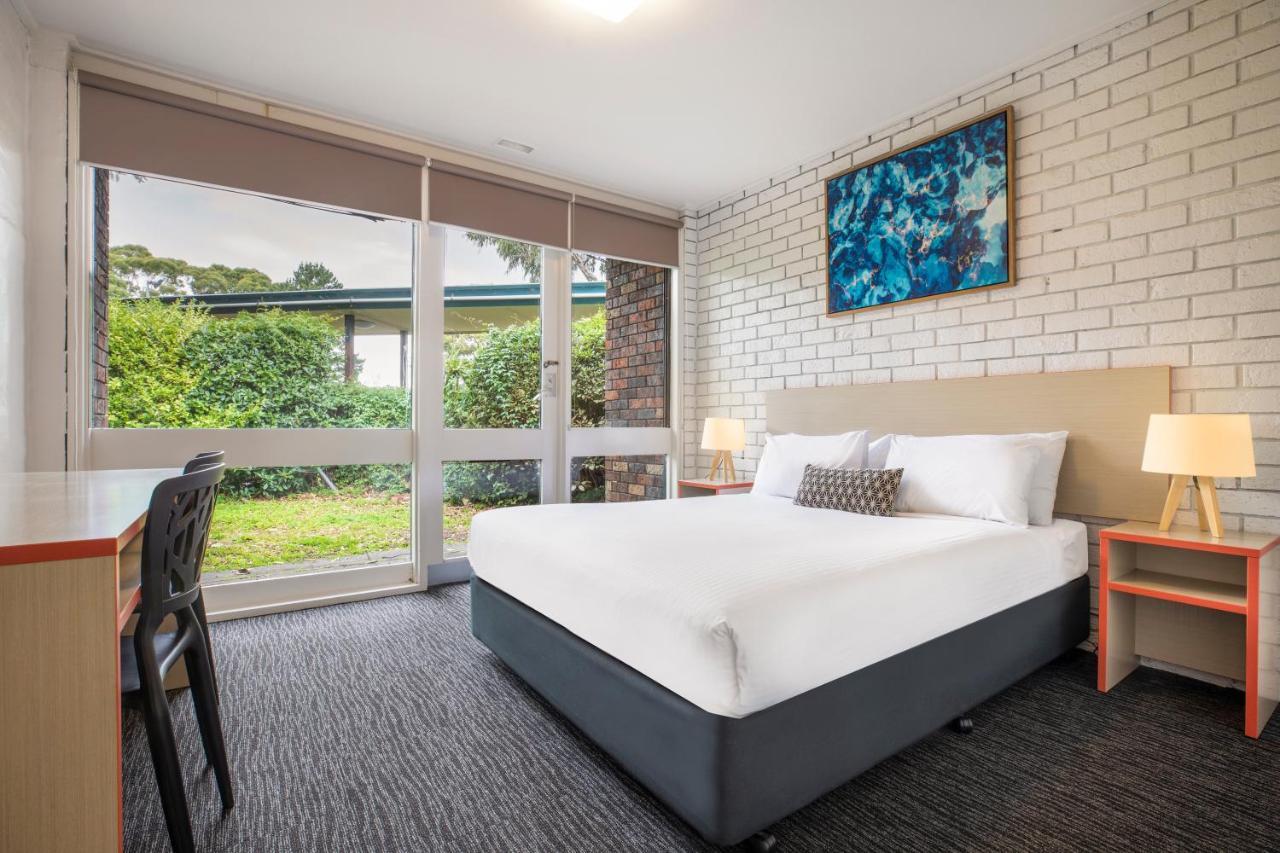 Burvale Hotel Nunawading Extérieur photo