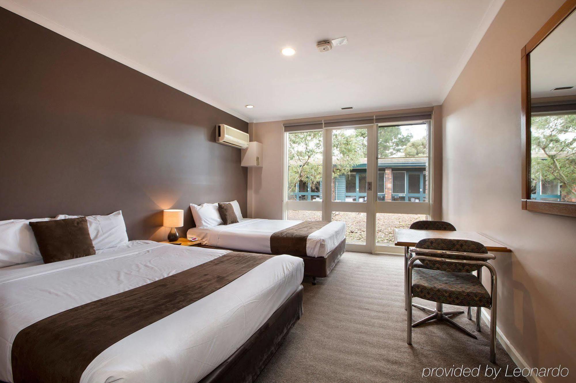 Burvale Hotel Nunawading Extérieur photo